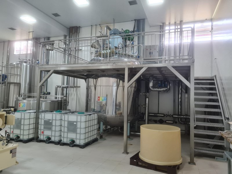 Estrutura em aço inox montada pela Faccinox em obra de cliente