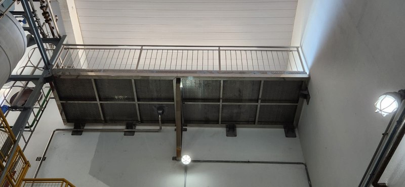 Plataforma industrial em aço inox da Faccinox